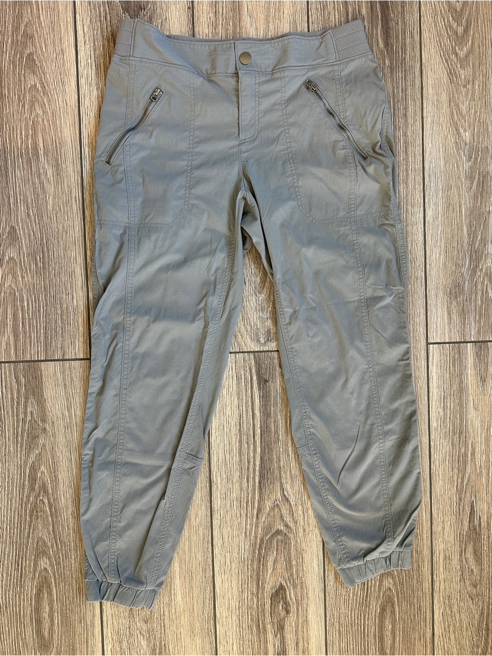 Athleta Women’s Lightweight Gray Jogger Pants Size 12